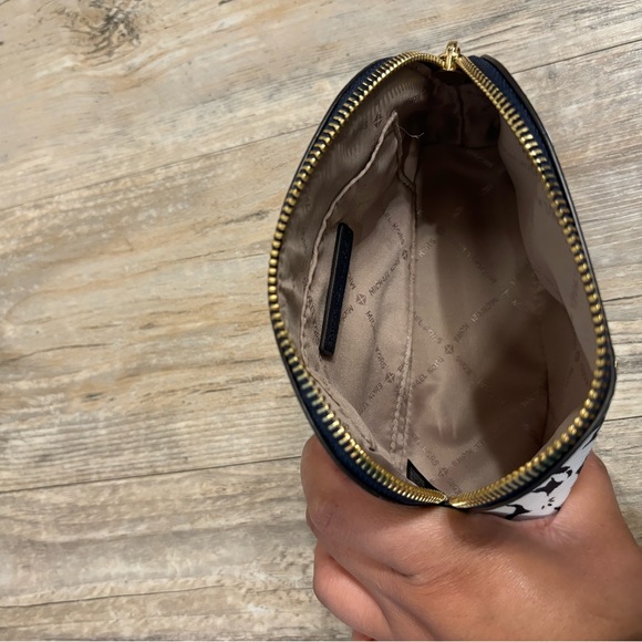 Michael Kors Black and White Floral Cosmetic Case - Picture 3 of 6